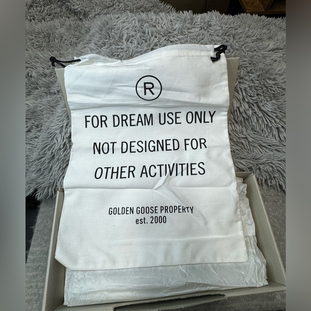 Golden Goose PURE-STAR Low Top Sneakers Black Leather in box with duster bag - Picture 12 of 16